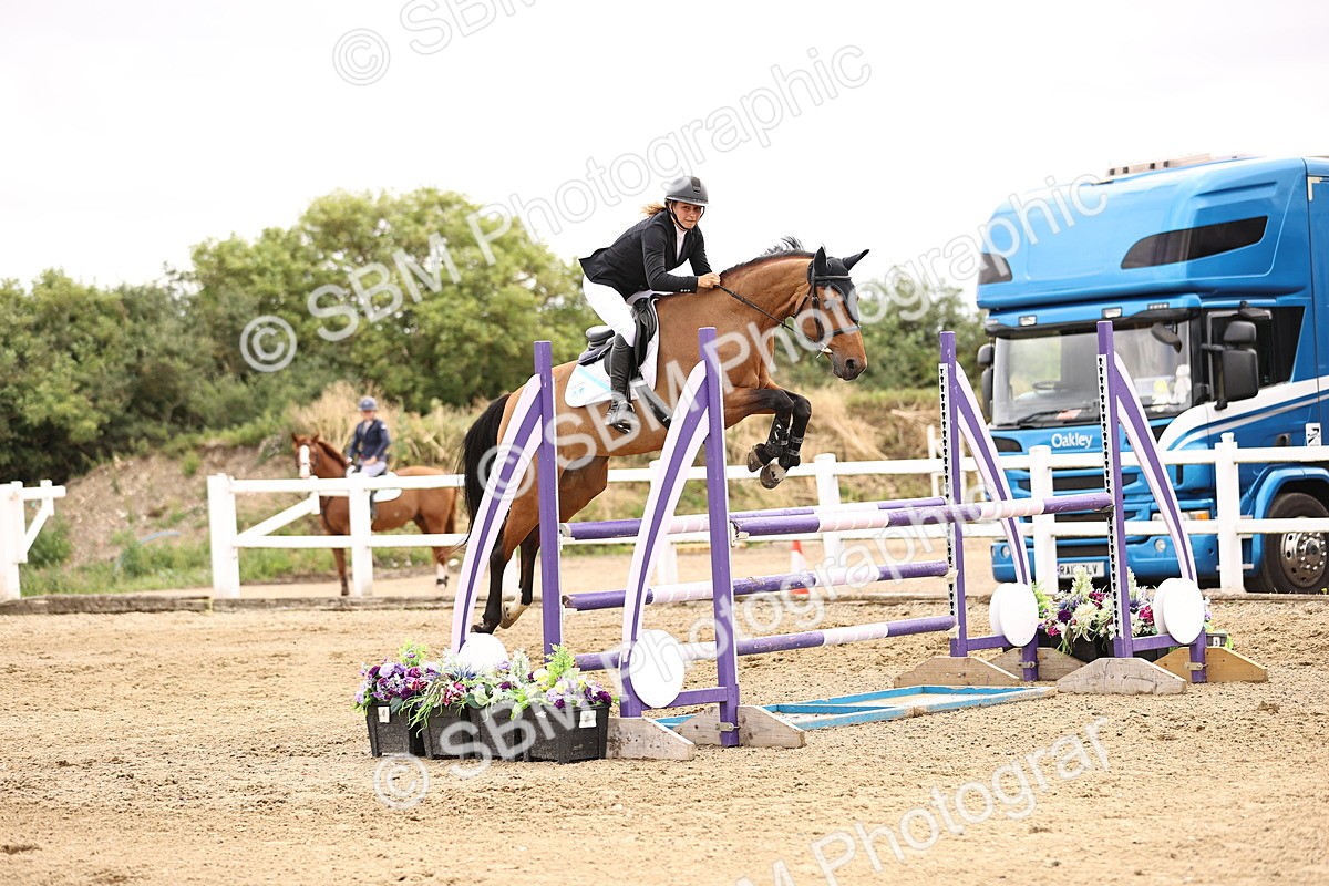 SBM_003183 - Class 21 - Senior Newcomers - 1.10m