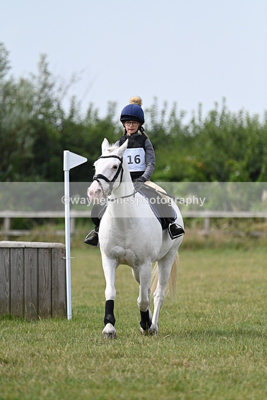 WJ7_6430 - 40cm XC Time 11:50 to 12:10