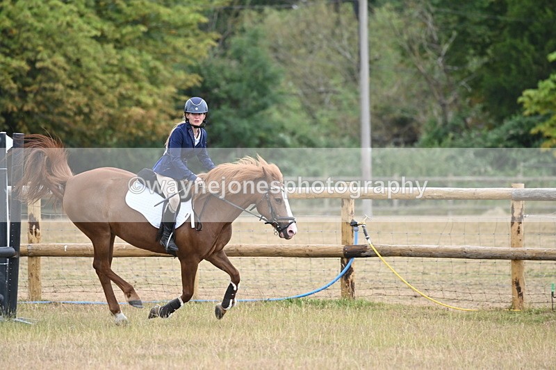 WJ6_0930 - Class 14 Intermediate Jumping 75cm