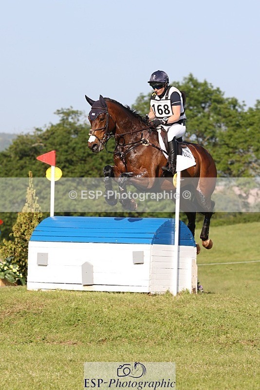 230527-180310-14557 - 168-PARKFIELD_ARTIE_BLOU-Laura_Collett-XC