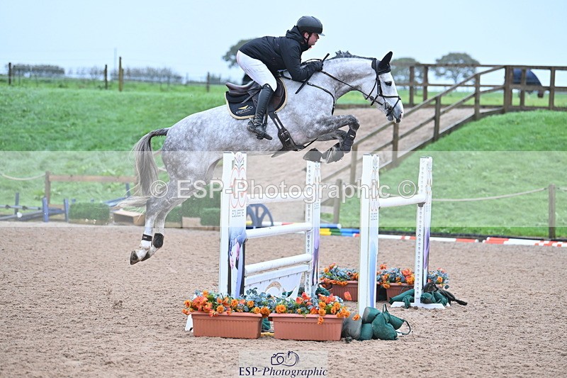 231013A-161355-03249 - Cls 10 National 1.30m Open