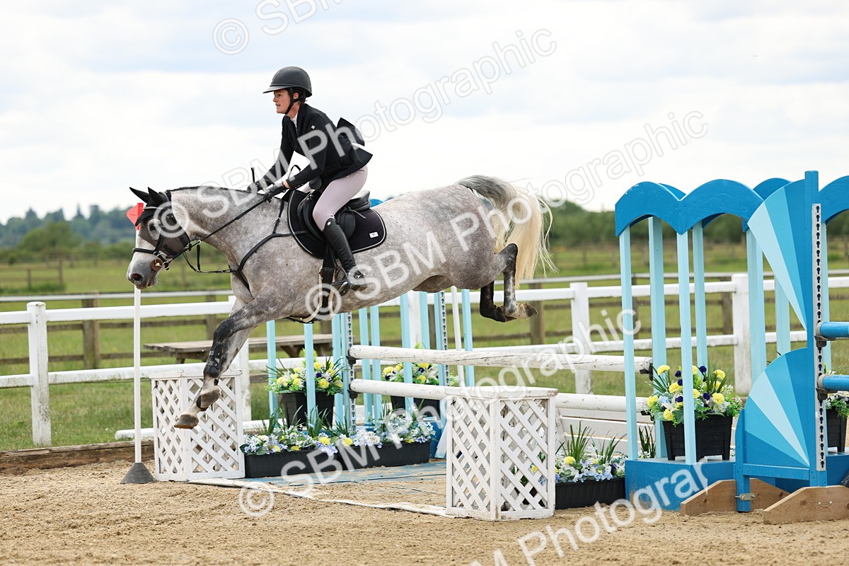 SBM_006198 - Class 19 - Senior Newcomers - 1.10m