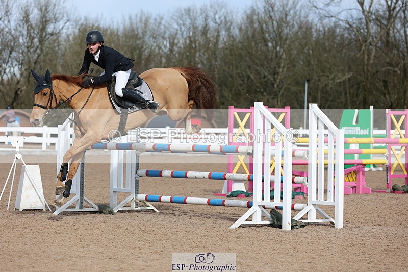 240223A-115329-00975 - Cls 4 Snr 1.05m Open