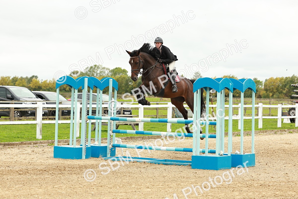 1I0A7753 - Class 4 - Senior Newcomers 1.10m