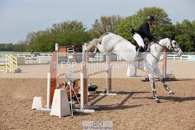 240510A-101904-05675 - Cls 14 Discovery and 1m Open