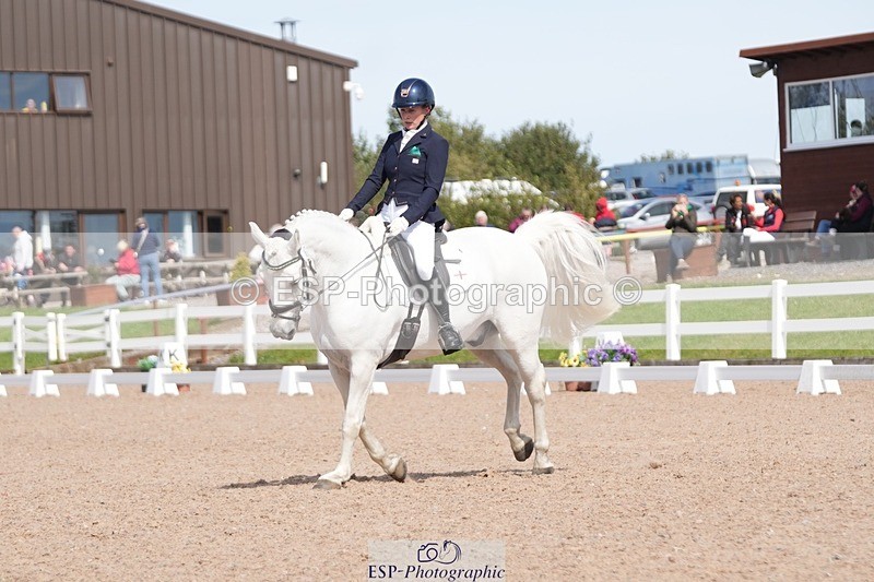 250906-135845-03825 - 067-Laura.PercyConobola.Cascade