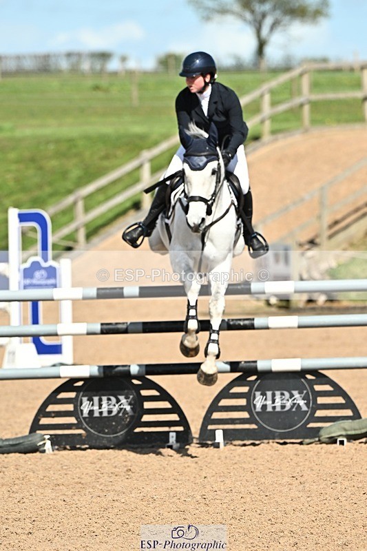 250416-150415-01586 - Cls 6 Foxhunter and 1.20m