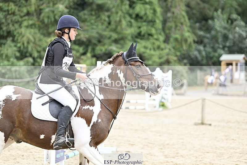 250820A-122354-06376 - Round 1, Start to 1.30pm Break