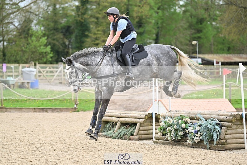 240411-115757-01164 - Group 4 XC