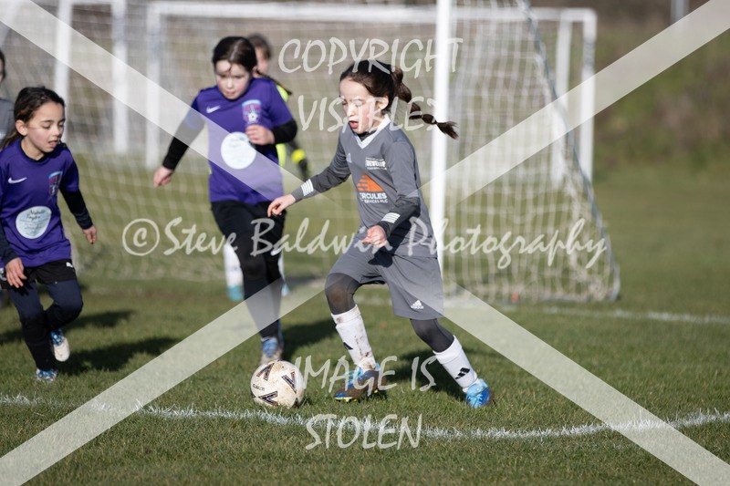 1DX31268 - 2026-01-17 FC Abbey Meads U9 Purple Girls V Develop FC U9 Girls