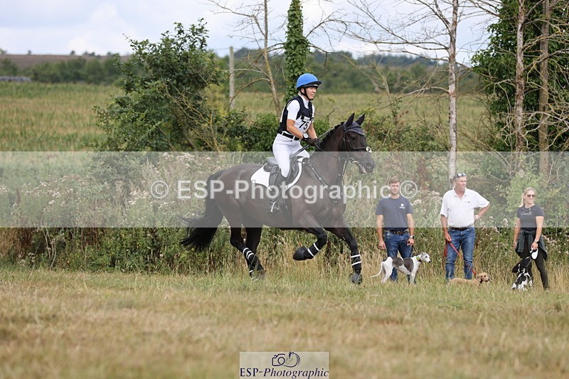 250802A-121550-03461 - B-075-Laura.Pritchard-SILKY