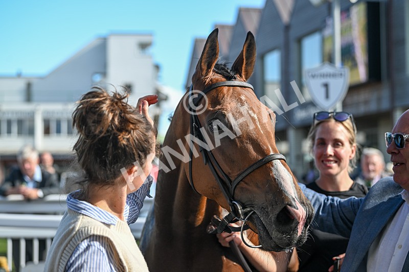 090925-Race 4-U Sure Do-9007 - Race 4