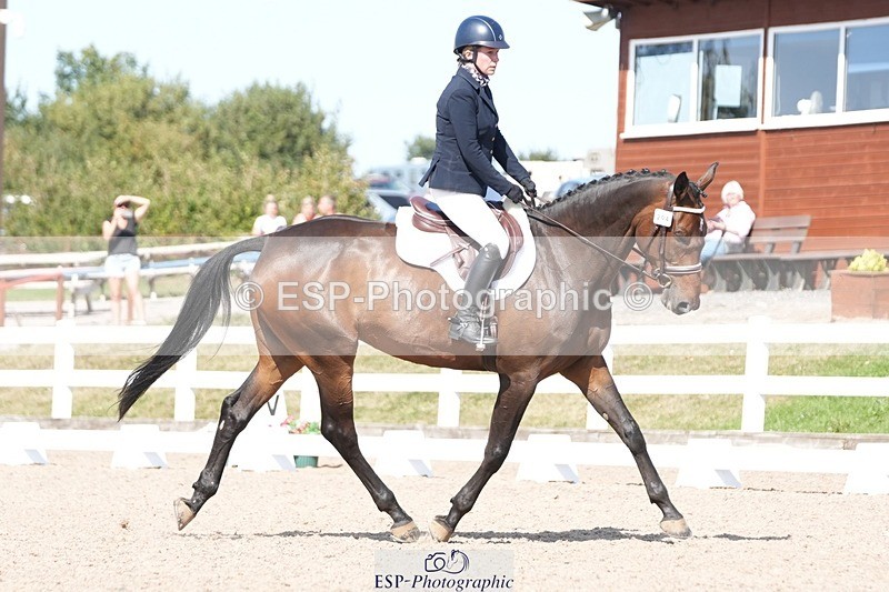 250817-155008-11813 - 204-Lysanne.VaseCafino