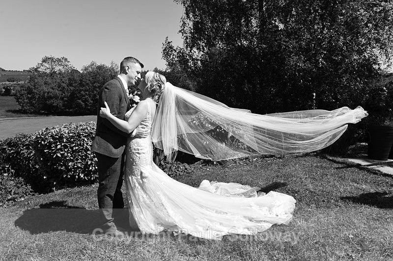 UL317 - Wedding Portfolio