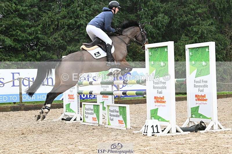 250215A-124642-00724 - Cls 4 Newcomers and 1.10m Open