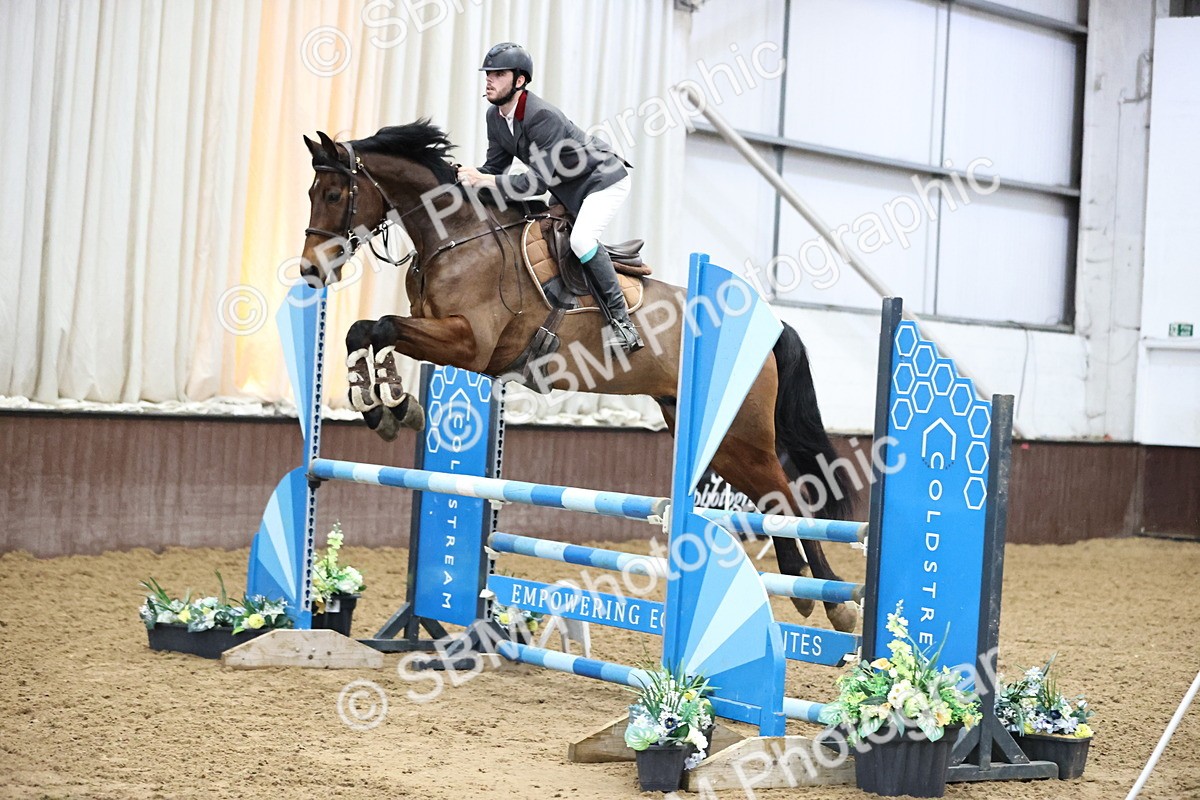 SBM_005532 - Class 17 - Senior Newcomers 1.10m