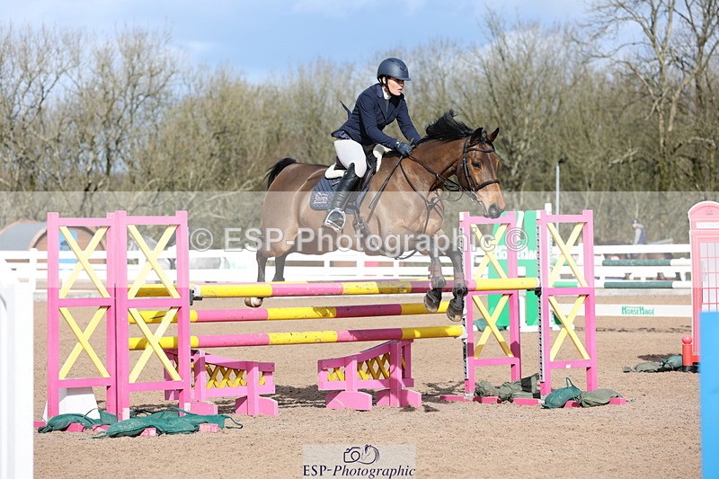 240223A-120338-01057 - Cls 4 Snr 1.05m Open