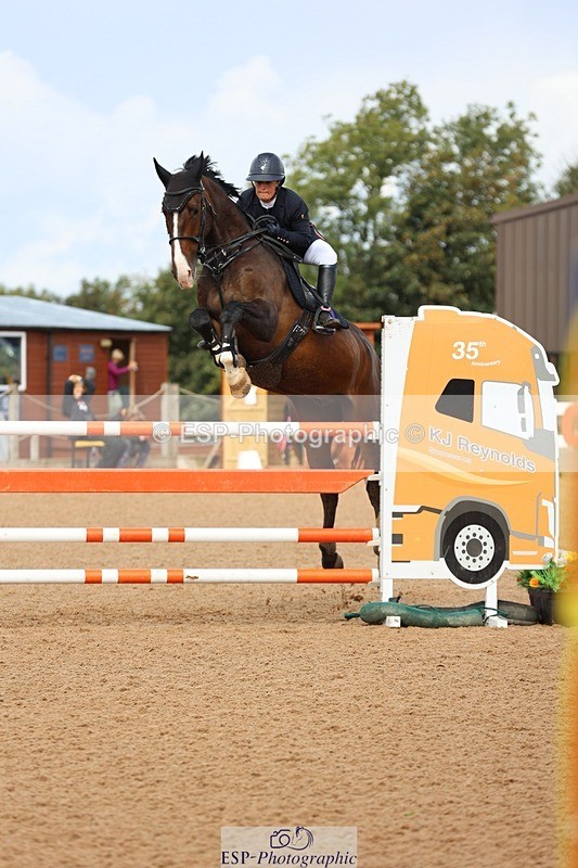 250911-121336-01379 - Cls 3 Snr Foxhunter