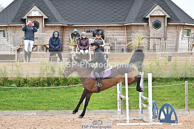 250414-112144-00466 - 90cm Round 1