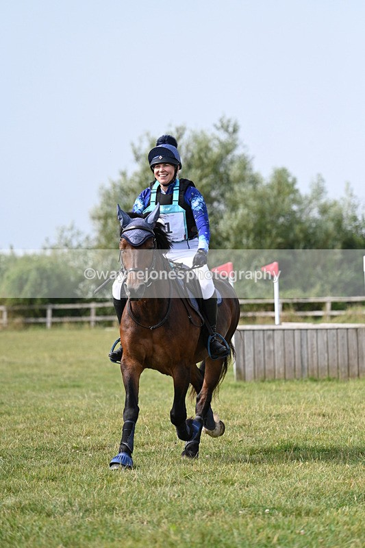 WJ7_6135 - 40cm XC Time 10:57 to 11:30