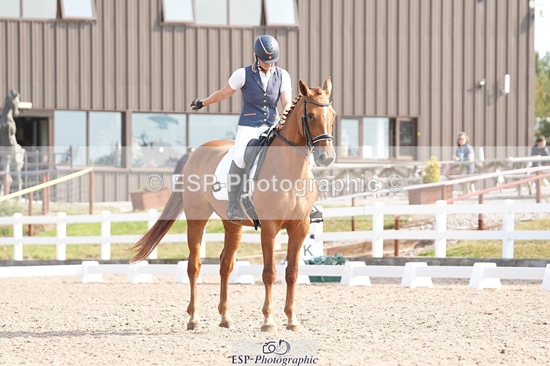 250817-100854-08291 - 051-Alana.ShaplandForever.Autumn.DS