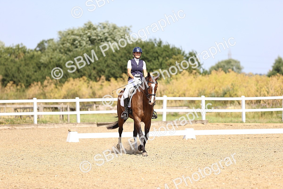 SBM_009394 - Novice 5 - 9.50-10.53