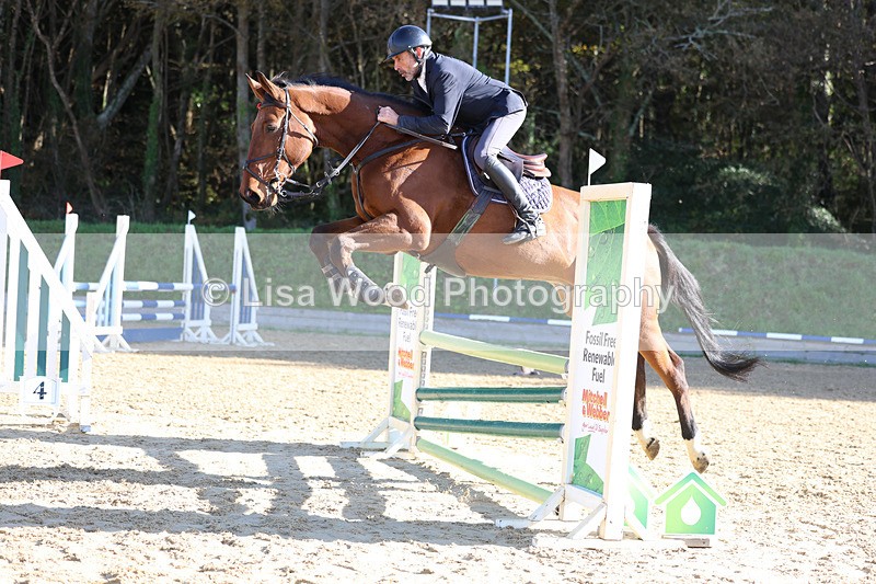 3E7A5466 - Class 4: Senior British Novice/90cm open