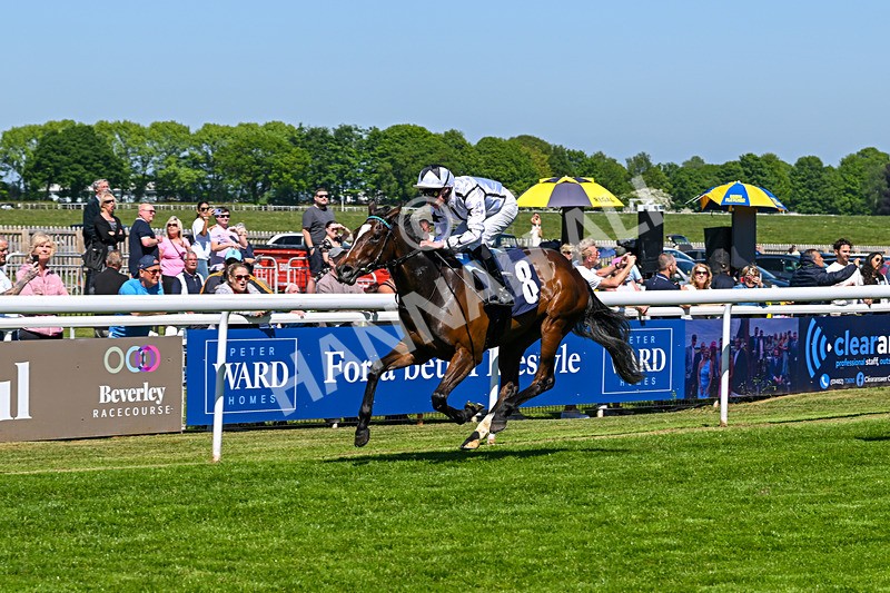 130525-Race 1-Artista-9370 - Race 1