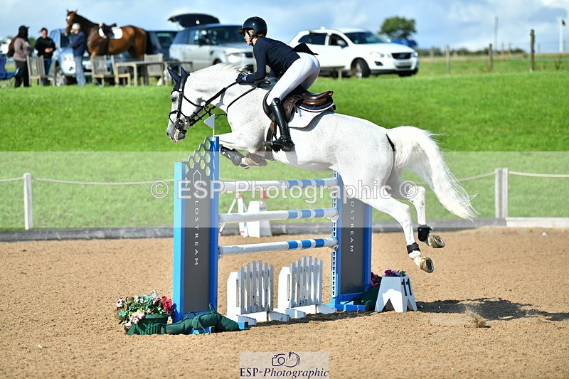 230723A-171130-13790 - Cls 8, 2 Star Medium 1.35m