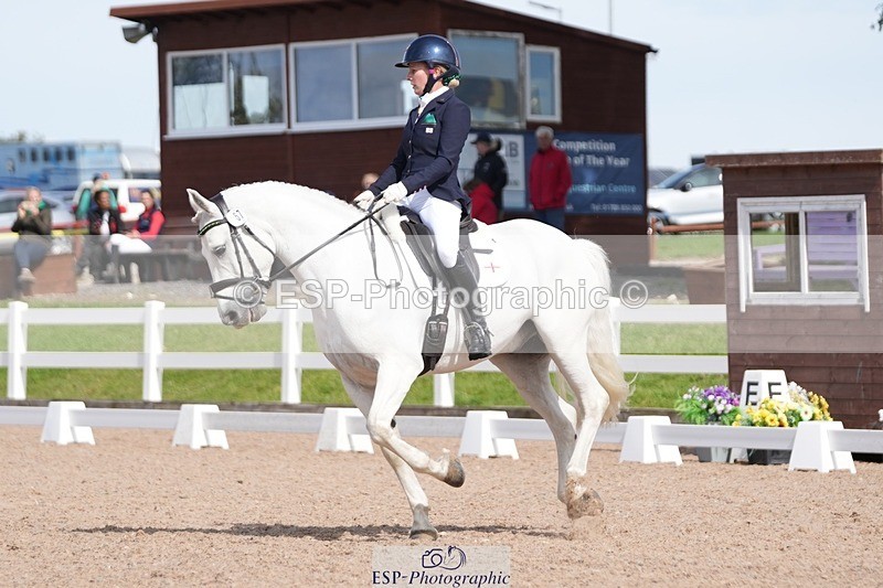 250906-135807-03814 - 067-Laura.PercyConobola.Cascade