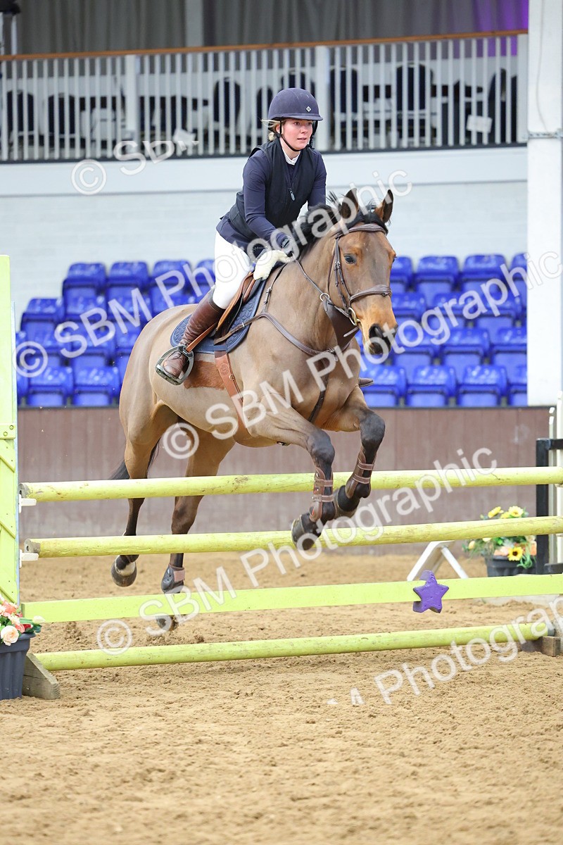 SBM_009708 - Class 20 - Senior British Novice/ 90cm Open - First Round (0.90m)