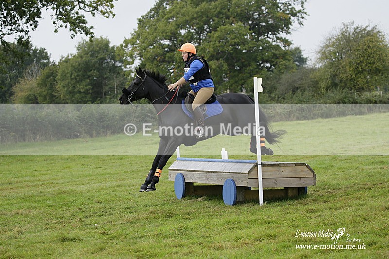  WWHT 171021 0887 - Open Novice (0.80m)  17/10/21