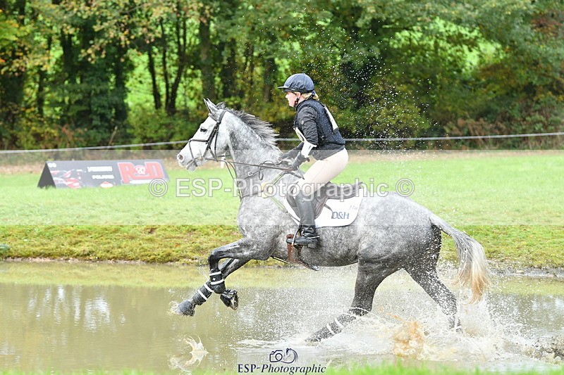 251025A-104807-17510 - D-360-Hannah.Norvill