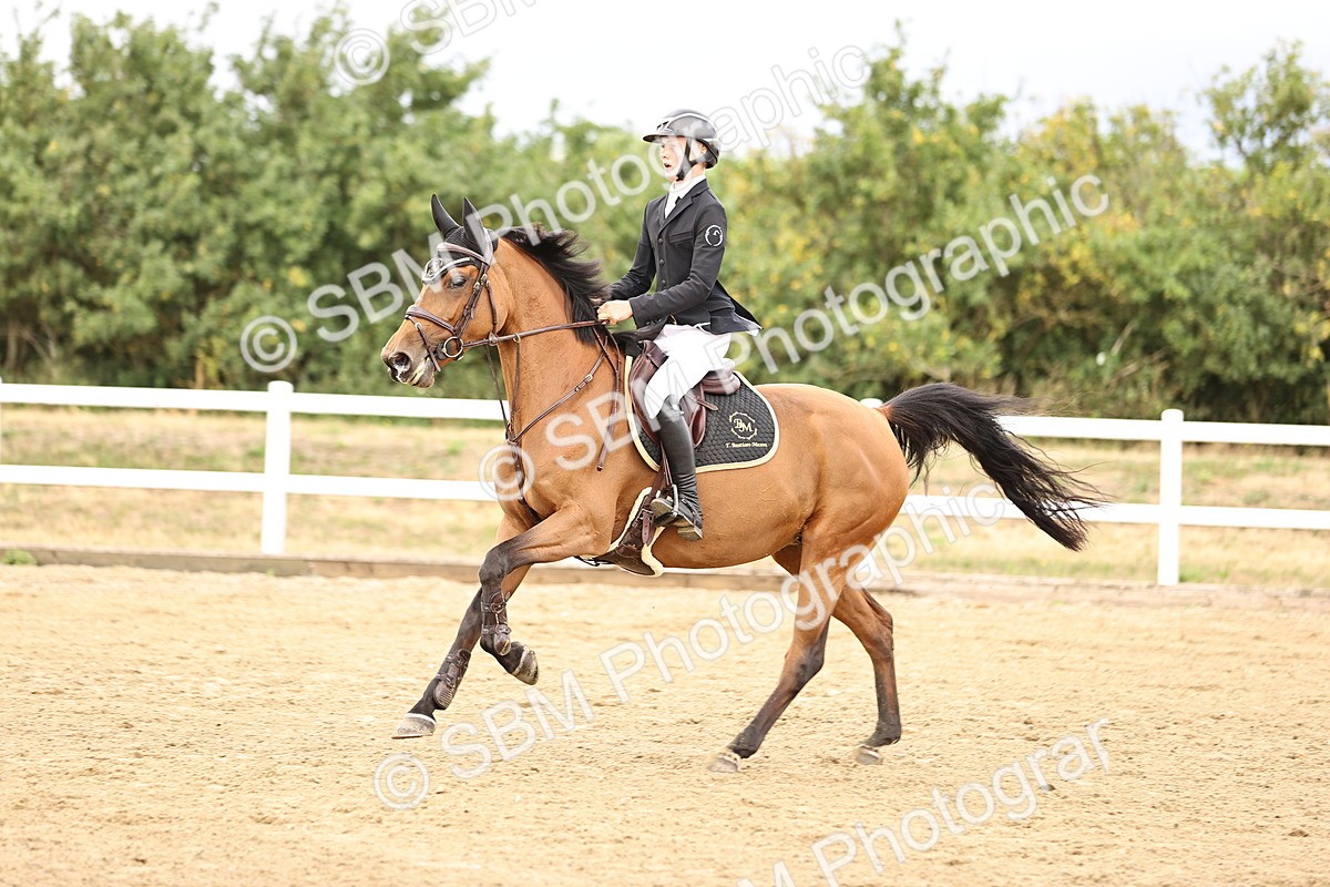 SBM_026872 - Class 13 - Senior Newcomers - 1.10m