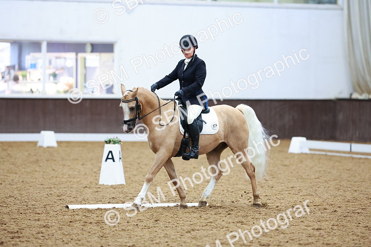 SBM_004294 - Class 12 - E2 Championship - 14.50-15.53