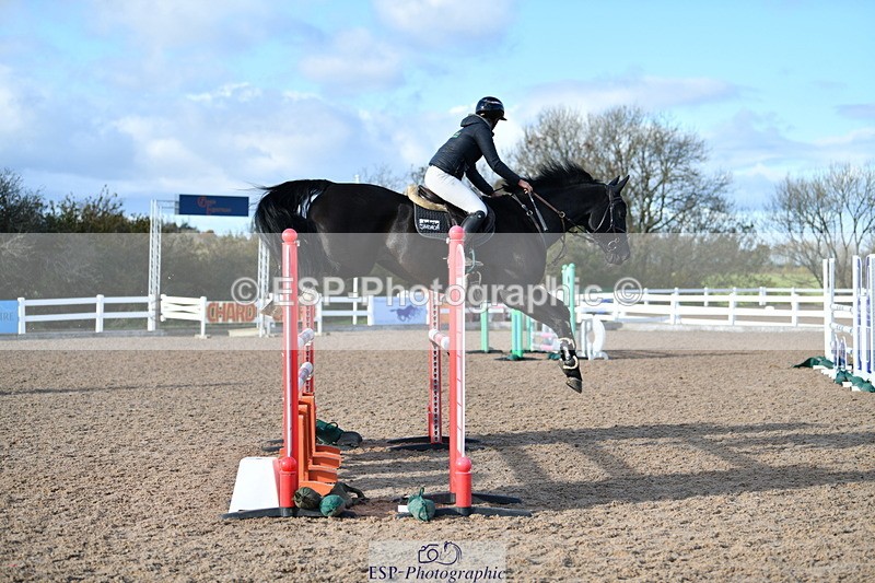 231110A-140815-00749 - Cls 5 Newcomers & 1.10m Open