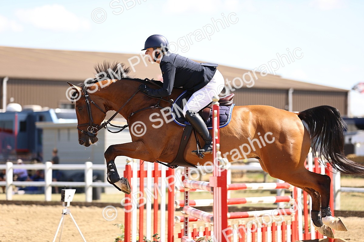 SBM_015136 - Class 16 - Senior foxhunter - 1.20m Open