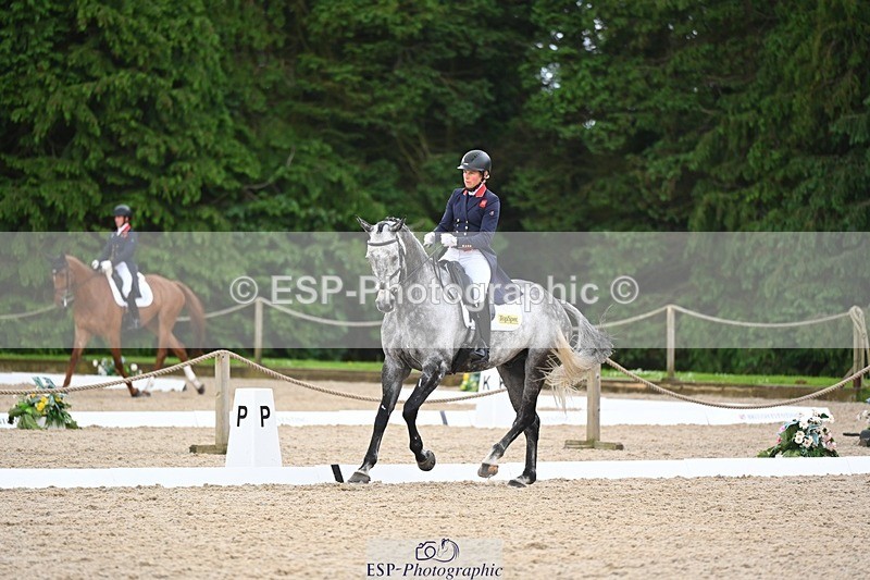 240524-141310-10159 - 529-SBH_BIG_WALL-Izzy_Taylor