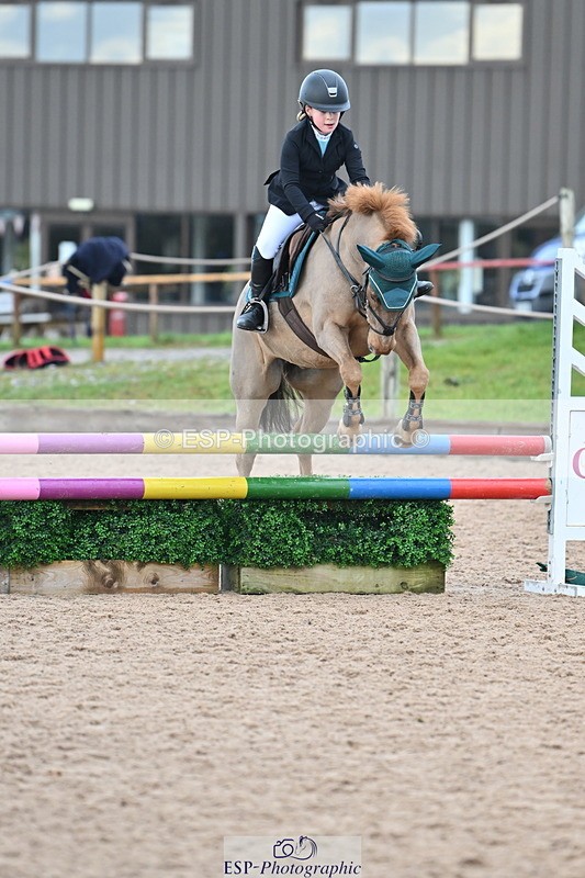 231203A-132918-01411 - Cls 23 Stepping Stones 128cm & 138cm