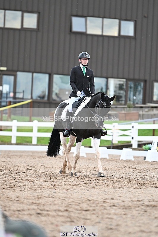 250907-120230-07343 - 020-Leo.De-ValentinoBarfields.Cosmopolitan