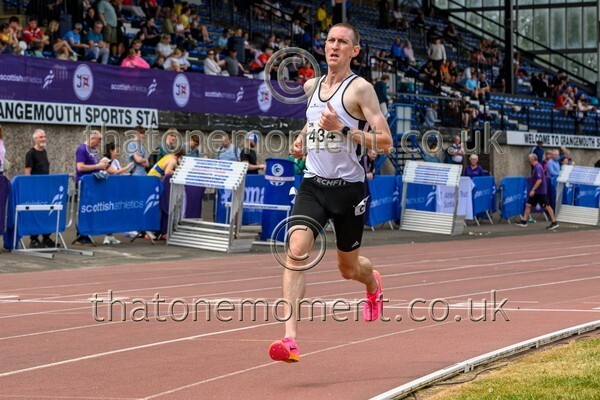 Sen25SUN-916573 - Track Male