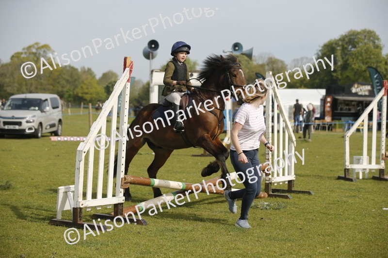 20260426-1097 - Class 1 - Mini Jumping - Lead rein or Assisted