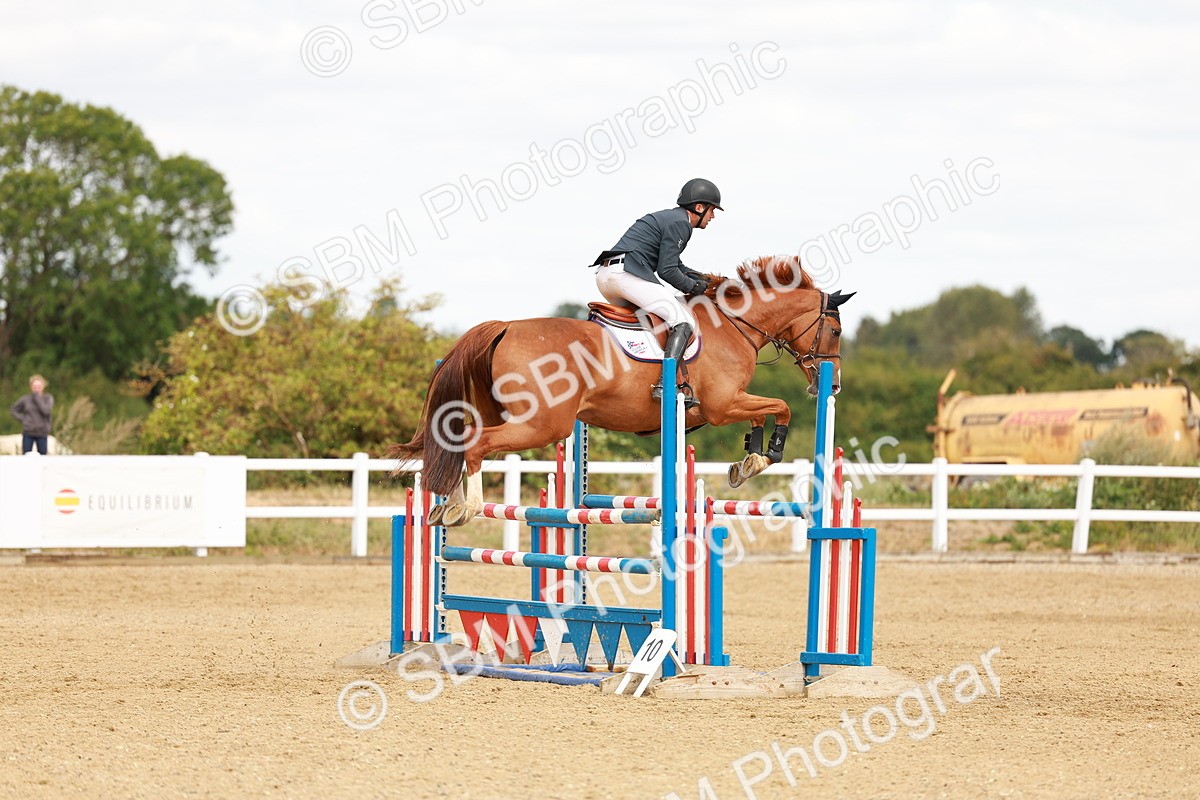 SBM_006873 - Class 4 - Senior British Newcomers - 1.10m