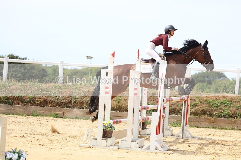 3E7A4217 - Class 7: Senior Newcomers/1.10m open