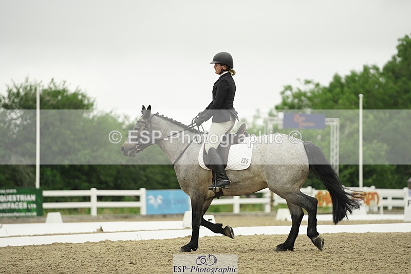 230708A-100956-00330 - Intro C