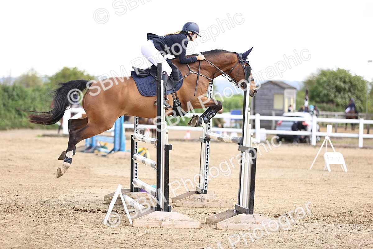 SBM_004054 - Class 17 - Senior Newcomers - 1.10m