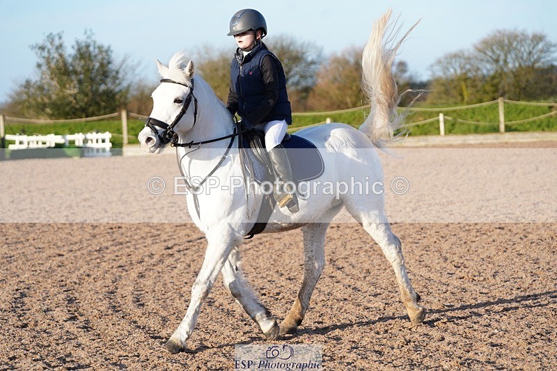 250125-100938-00900 - Clear Round 40cm and 50cm