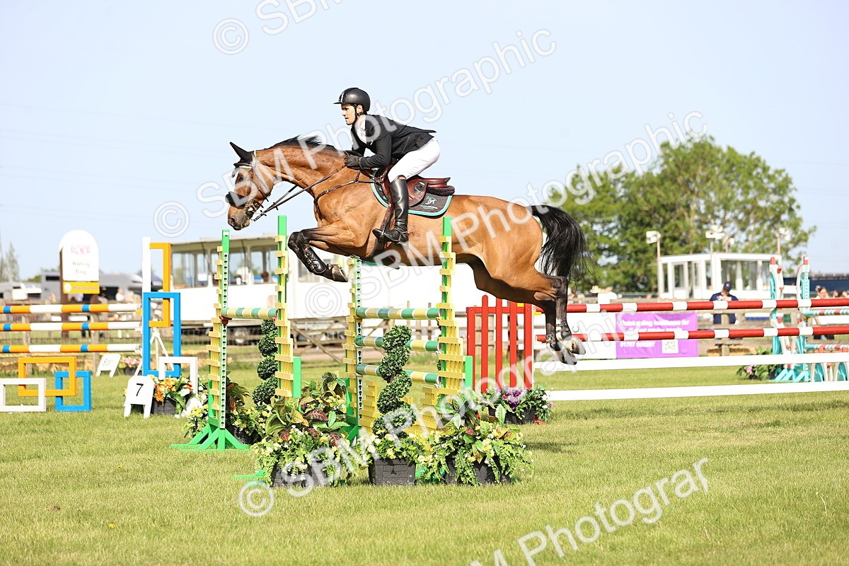 SBM_01350 - Class 200 - Martin Grant Homes Welcome Stakes 1.25m Open