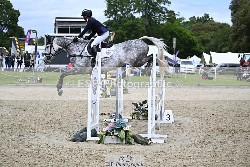 250525A-125920-17556 - B-357-Rosalind.Canter-ARMSCOTE.EXPLORER