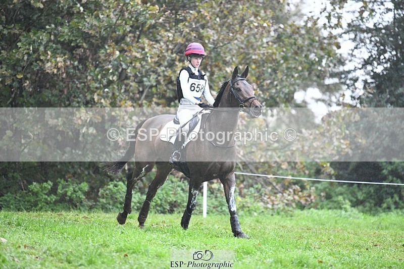 231021-110848-15182 - 658-DANCING.PADDE-Fenella.Redvers-SC+XC